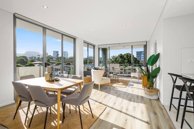 12/130 Kembla Street, NSW 2500