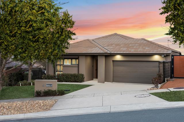 4 Winchester Street, ACT 2913