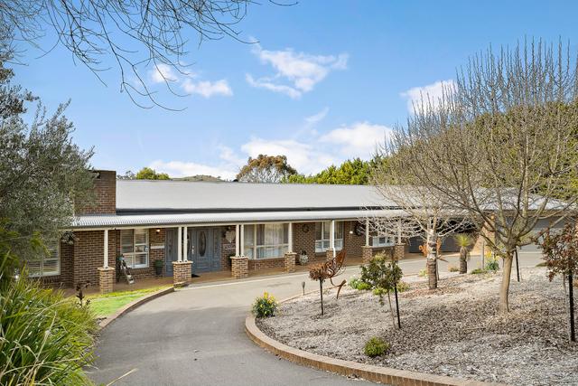 15 Davis Circuit, NSW 2582