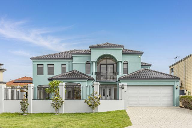 19 Pownall Gardens, WA 6018