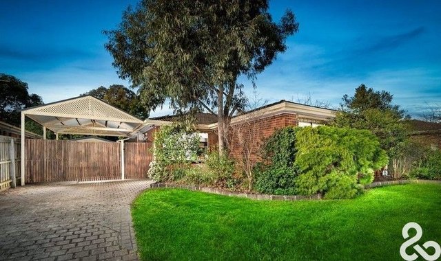12 Fraser Close, VIC 3082