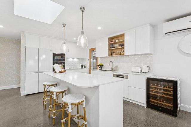2/46 Twenty Fourth Avenue, QLD 4221