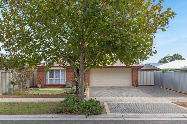 29 Central Boulevard, SA 5115