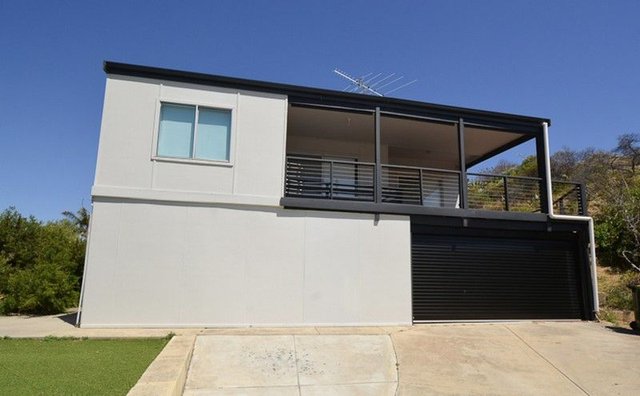 2/17 Valley Road, WA 6210