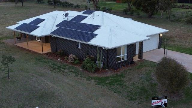 4 Sussex Drive, QLD 4401