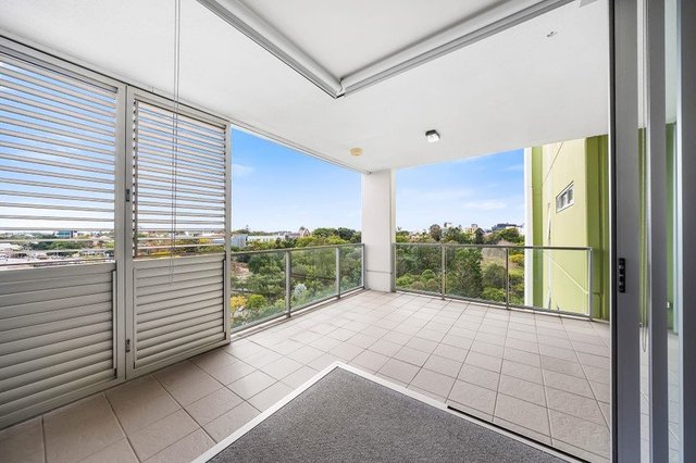 7073/7 Parkland Boulevard, QLD 4000