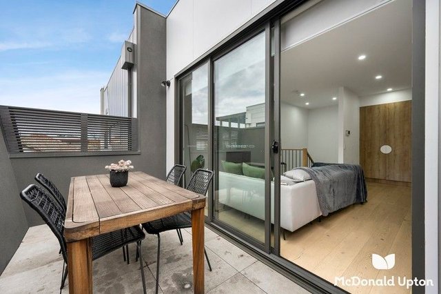 2/28 Sandown Road, VIC 3032