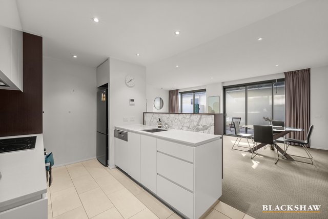 1/5 Sydney Avenue, ACT 2600