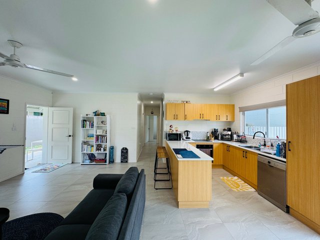 4 McNamara St, QLD 4852