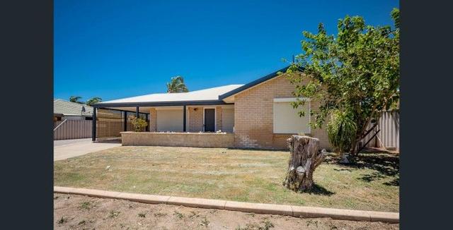 4 Weeloo Road, WA 6530