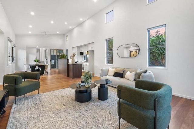 2/99 Brookwater Drive, QLD 4300