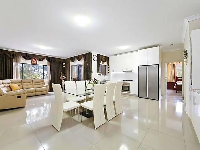 13/4 Macarthur Avenue, NSW 2212