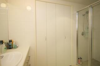 Bathroom (2007-10-09)