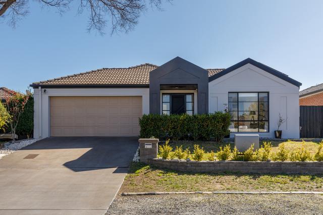 10 Auburn Street, ACT 2914