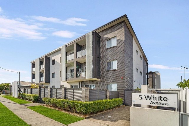 21/5 White  Avenue, NSW 2200