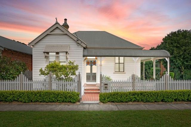 3 Lorn  Street, NSW 2320