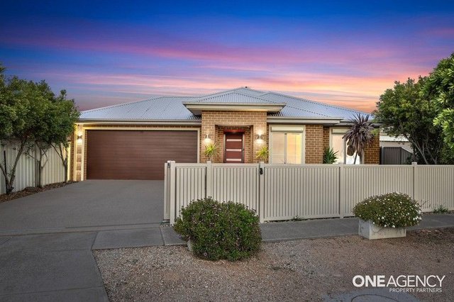 24 Higgins Way, VIC 3029