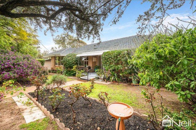 11 Valentine Road, WA 6111