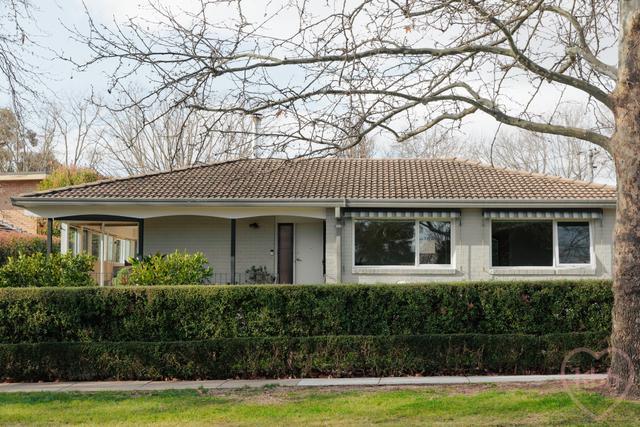 15 Madigan Street, ACT 2602