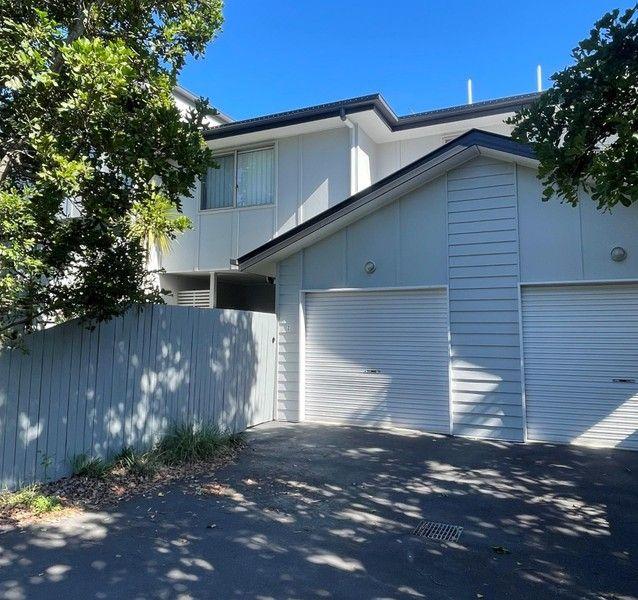 2/3 Wattle Avenue, QLD 4152