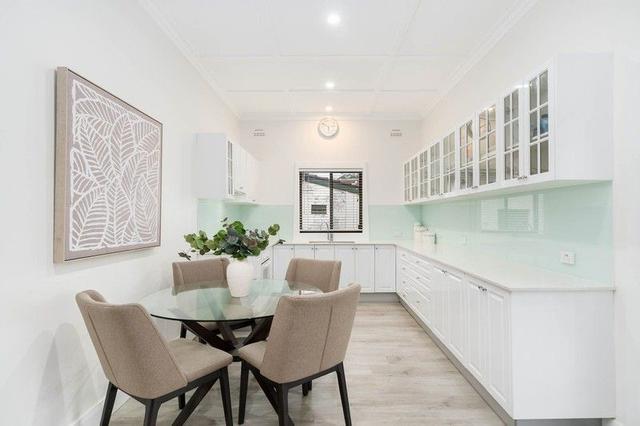 4 Lasswade Street, NSW 2193