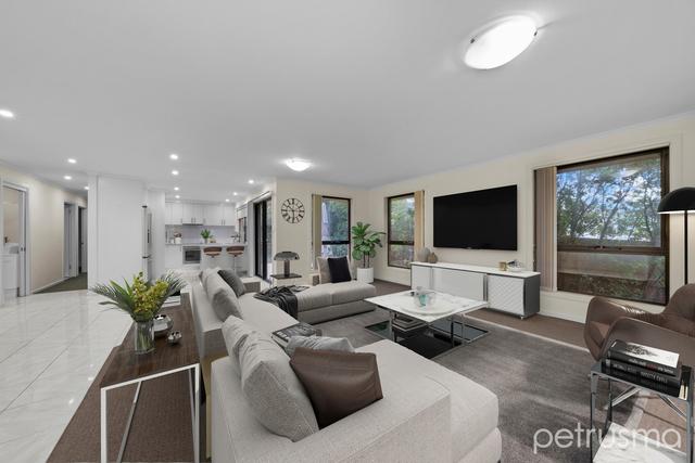 2/9 Phemie Court, TAS 7030