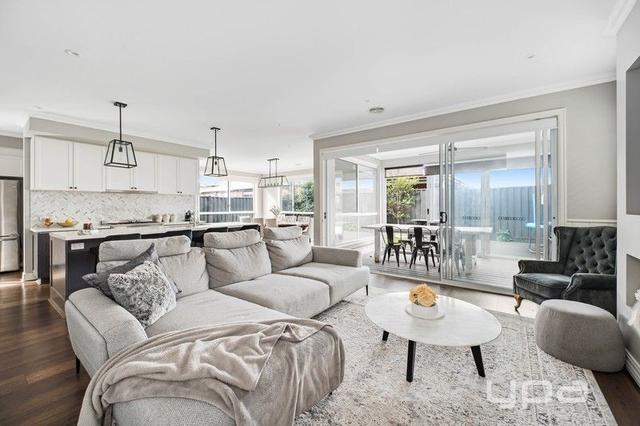 32 Parkfront Crescent, VIC 3064