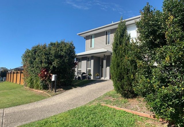 2/36 Hope St, QLD 4503