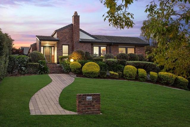5 Carnoustie Court, QLD 4068