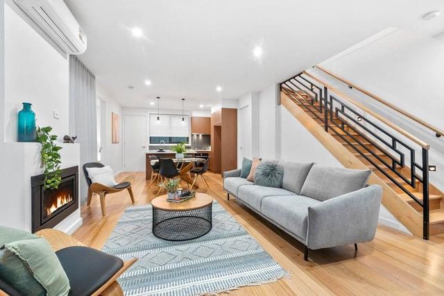 2/11 Dahmen Street, VIC 3197