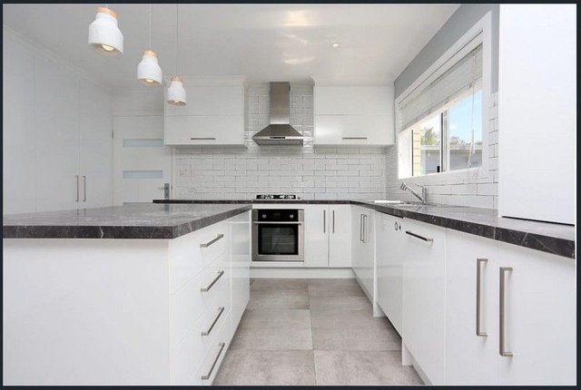 2/63 Walton Street, QLD 4215