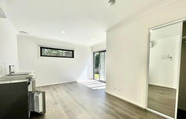 2/21 Newton Street, VIC 3073