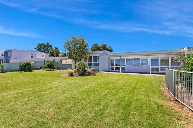15 Stafford Road, NSW 2640