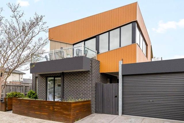 18 Warne Street, VIC 3056