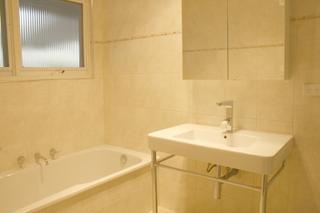 Bathroom (2015-07-29)