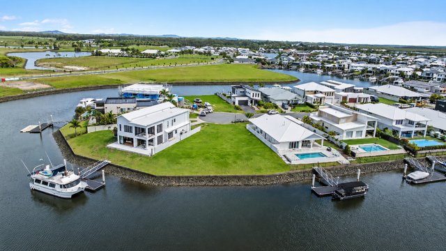 24 Frangipani Court, QLD 4208