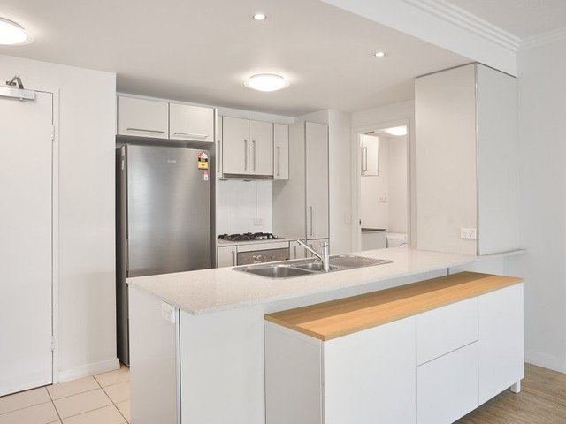 1301/10 Fifth Avenue, QLD 4221