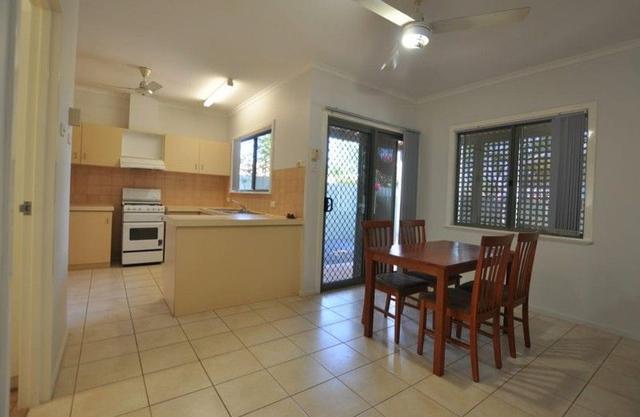 4/18 Yanderra Crescent, WA 6722