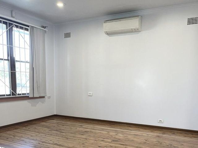48 Romney Crescent, NSW 2168