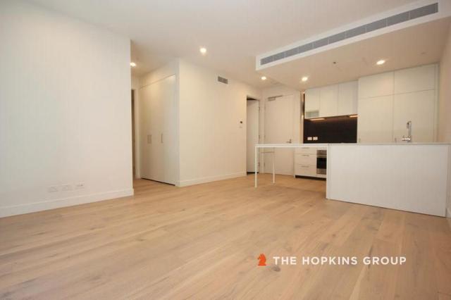 202/127 Nicholson Street, VIC 3057