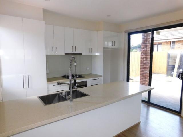 1/23 Eumarella Street, VIC 3043