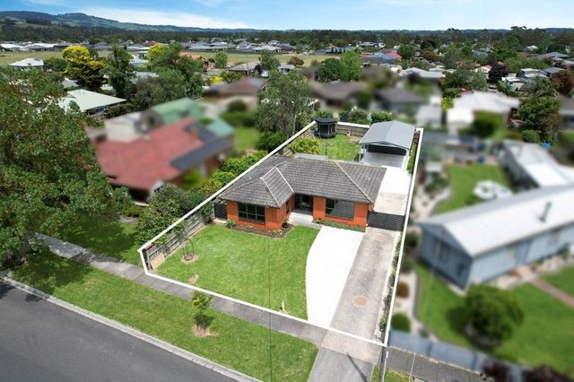 27 Rollo Street, VIC 3823