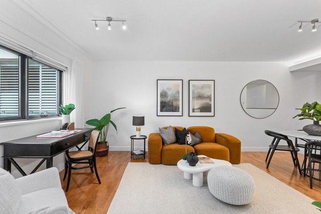 210/1A Tusculum Street, NSW 2011