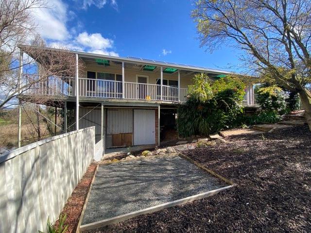 25 & 25a Mullins Road, VIC 3691