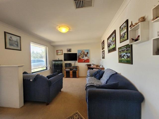 2/5 Kea Court, WA 6069