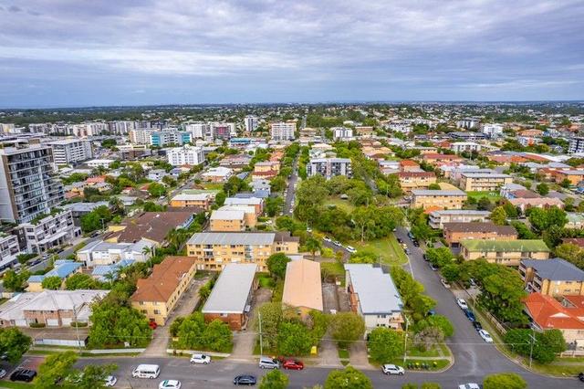 81 Farnell Street, QLD 4032