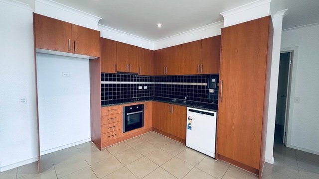 201b/1 Manna Gum Ct, VIC 3058