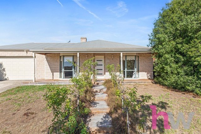 5 Pethajohn Parade, VIC 3216