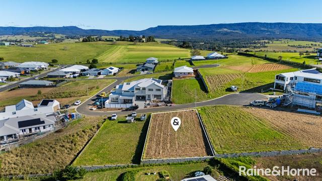 18 Melville Place, NSW 2538