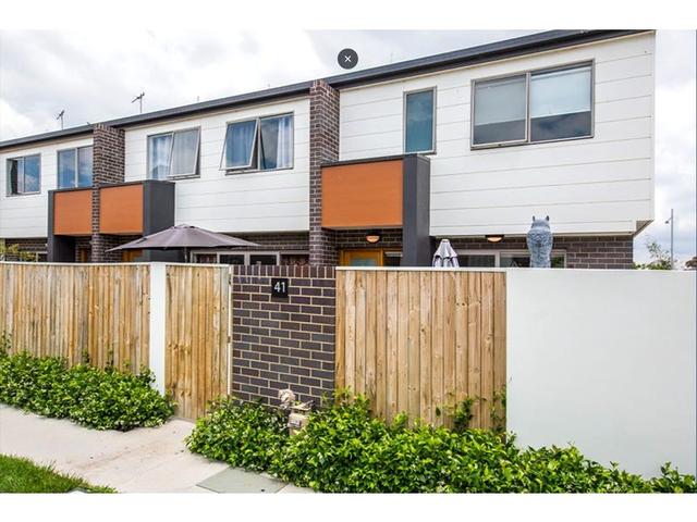 8 Henry Kendall Street, ACT 2913